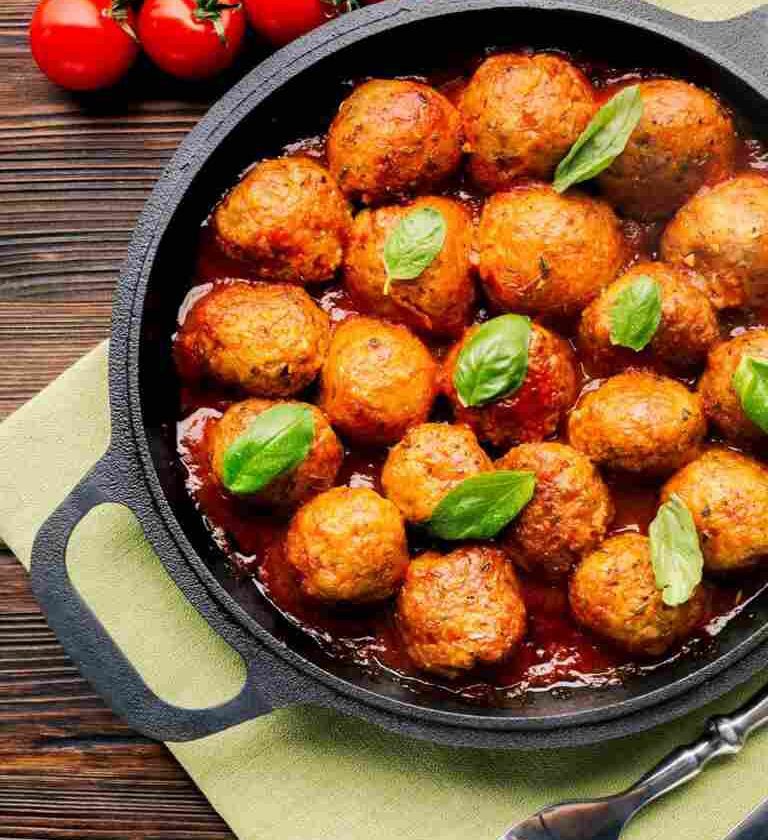 meatballs served in a bowl. kanda